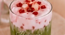 Strawberry Cloud Matcha from Becca's Cafe